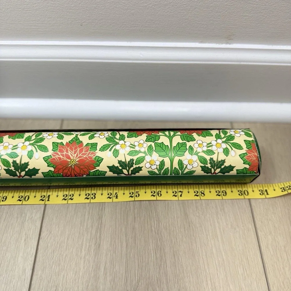 VTG‎ Christmas Wrapping Paper Roll Poinsettia Floral Holly Gift Wrap w/ Cutter